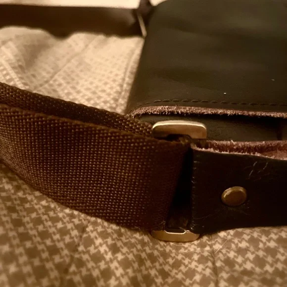 Giorgio Armani Brown Crossbody Leather Bag - Picture 10 of 12